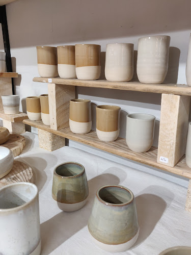 FC Céramique | créations de céramiques en grès et cours de poterie