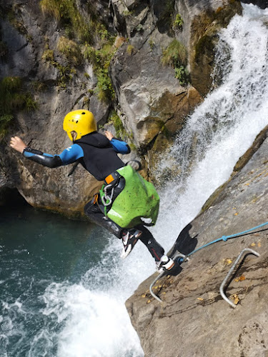 canyoning-rafting-pyrenees