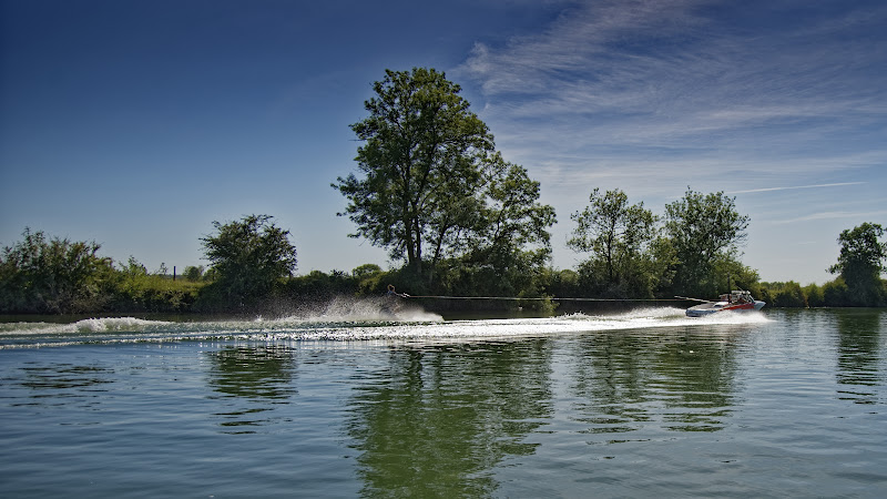 Nautic Club de Taillebourg - Ski nautique wakeboard charente maritime