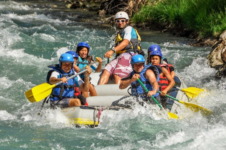 AquaBond Rafting