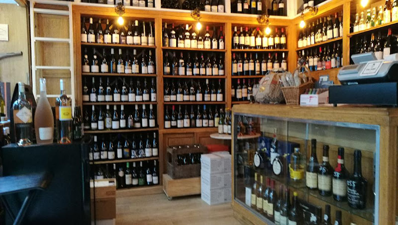 Cave LES LARMES DU VIN - Caviste Paris & Cours d'Oenologie
