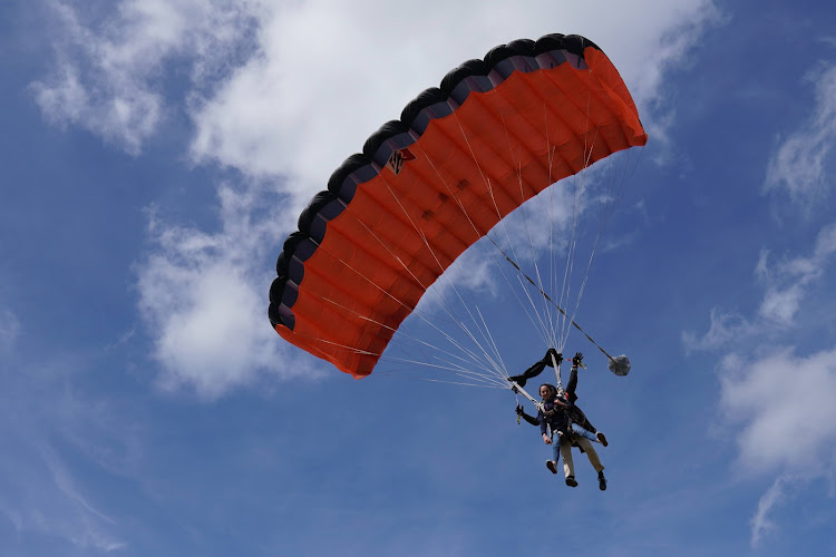 École Française de Parachutisme de Saumur