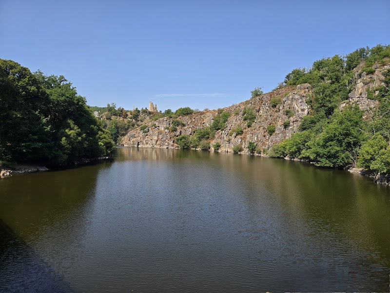Bateau promenade et location de canoés (Hôtel du Lac)