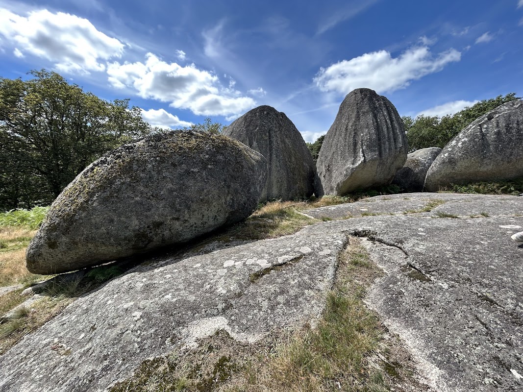 Les Pierres Jaumâtres