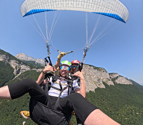 Là Haut Parapente | Baptêmes et vols en parapente à Saint Hilaire du Touvet | Isère