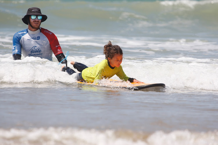 ECOLE DE SURF CENTRE NAUTIQUE TRANCHAIS