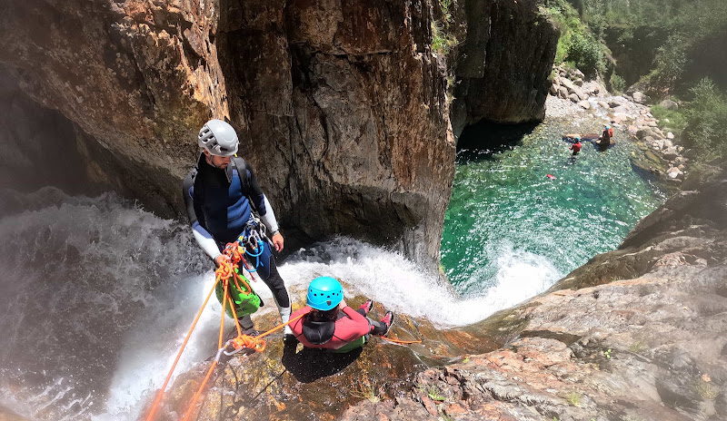O'Calm Canyon / Canyoning Pyrénées - Activité de loisirs & aventure en Ariège