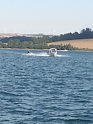 Pareloup Wake Camp