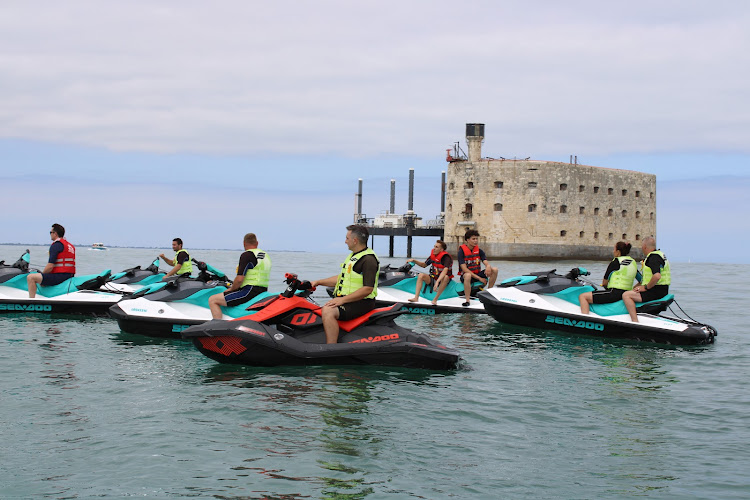 Chatelaillon jet club - location Jet-Ski, Bouée tractée - La Rochelle / Chatelaillon