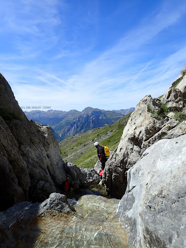 Accro-Nature Spéléo Canyon