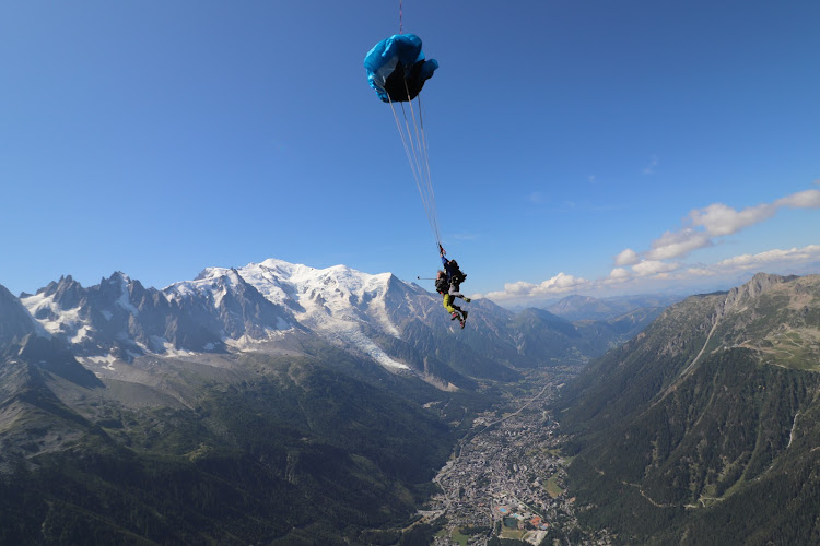 Mont Blanc Skydive
