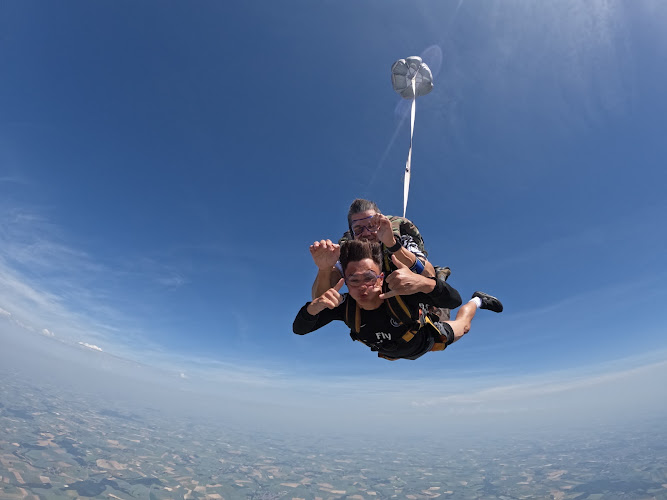 SDAZ - Sauts en parachute Paris