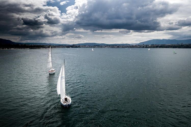 Voile Genève 🔱 Cours - Stages - Permis