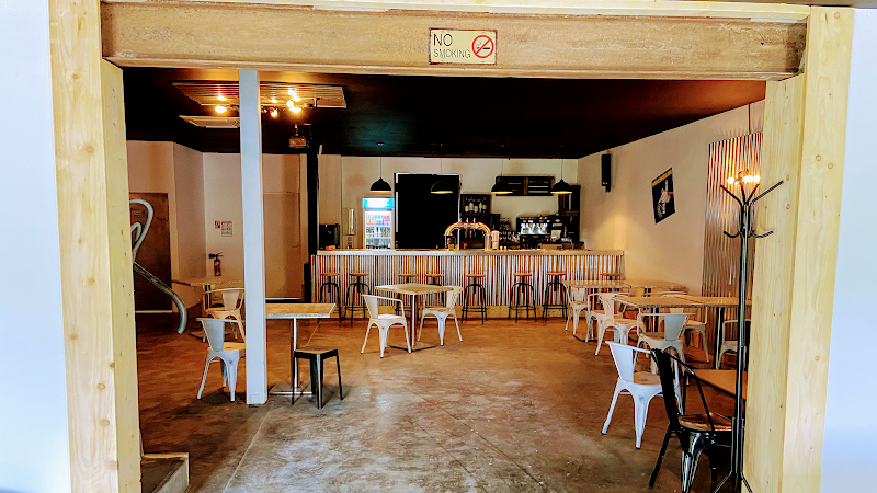 Le Hangar