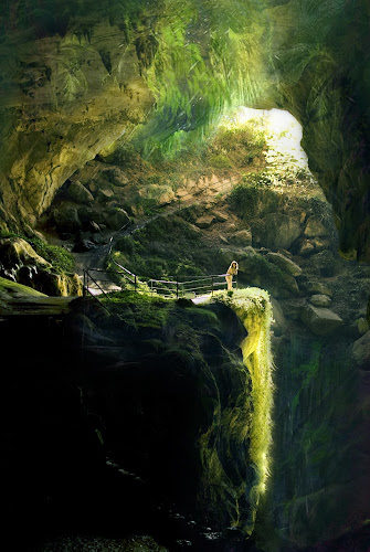 Grotte de Lombrives