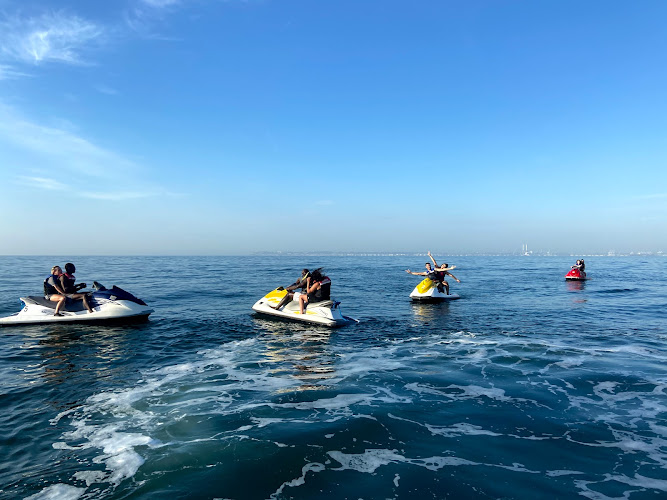 JET SKI DEAUVILLE - Randonnées, initiations et bouées tractées