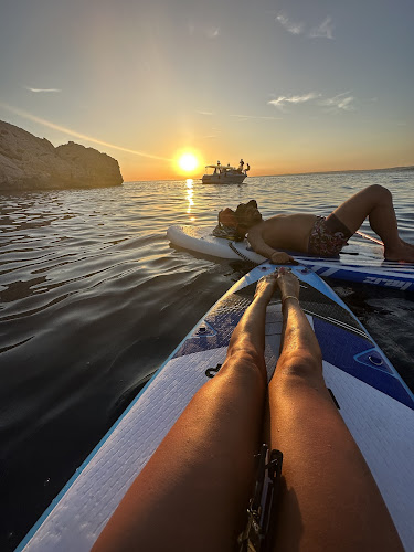 Maison Bleue - balade en Stand Up Paddle
