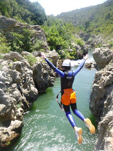 Roc'N River - Canyoning, Via ferrata, Randonnée Rappel, Canoë, Paddle, Escalade.
